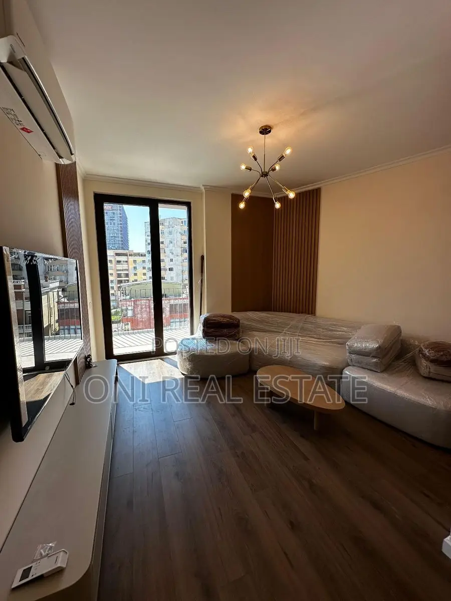 Apartment to rent Komuna e Parisit - Kristal Center (Tirana - city)