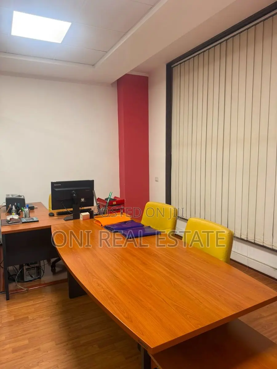 Office to rent Elbasan Str. - Artistic Lyceum - American Institute (Ti