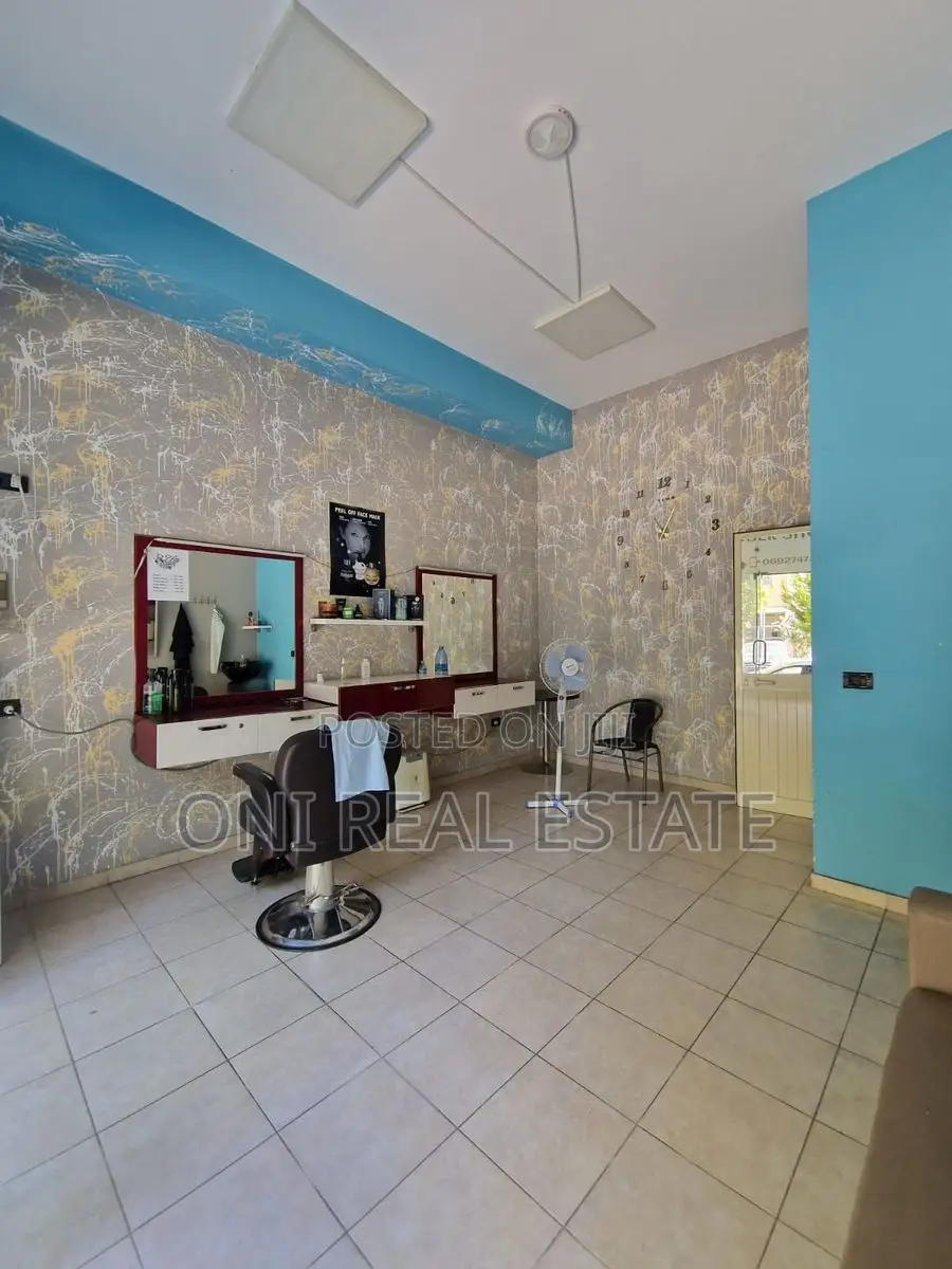 Store to rent Astiri - Unaza e Re (Tirana - city)