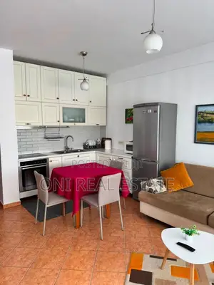 Apartment to rent Komuna e Parisit - Kristal Center (Tirana - city)