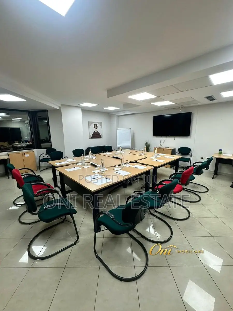 Office to rent Bajram Curri Blvd. - Twin Towers - ETC (Tirana - city)