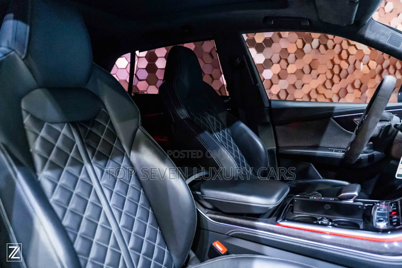 AUDI SQ8