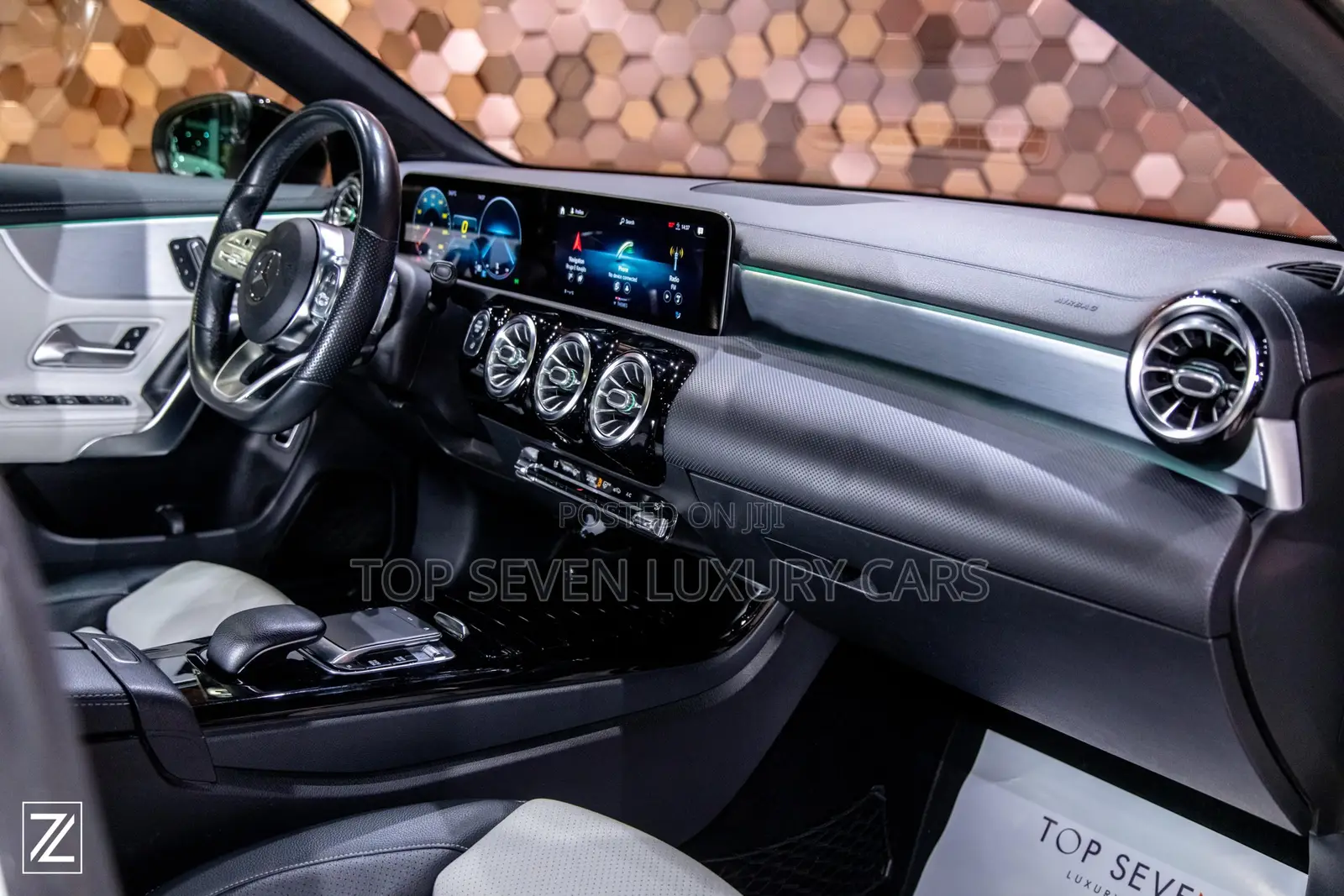 MERCEDES BENZ CLA