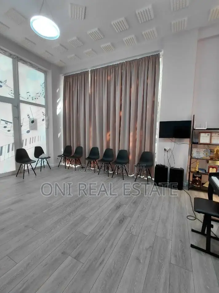 Business building to rent Ali Demi (Tirana - city)