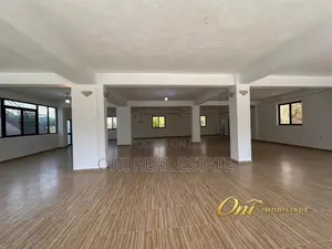 Business building to rent Sauk (Tirana - city)