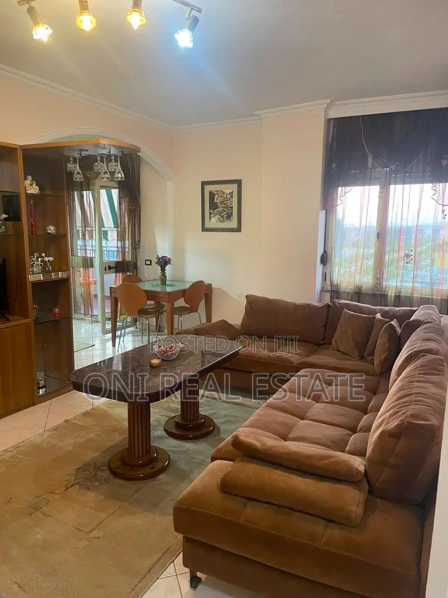 Apartment to rent Barrikadave Str. - King Zog I Blvd. - Maternity Hosp