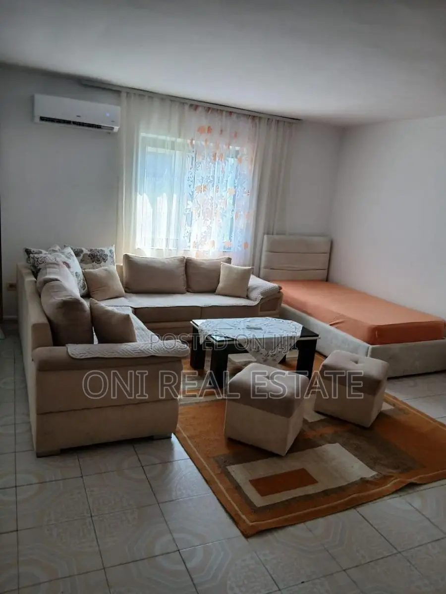 Apartment to rent Pallati me Shingjeta - Irfan Tomini Str. (Tirana - c