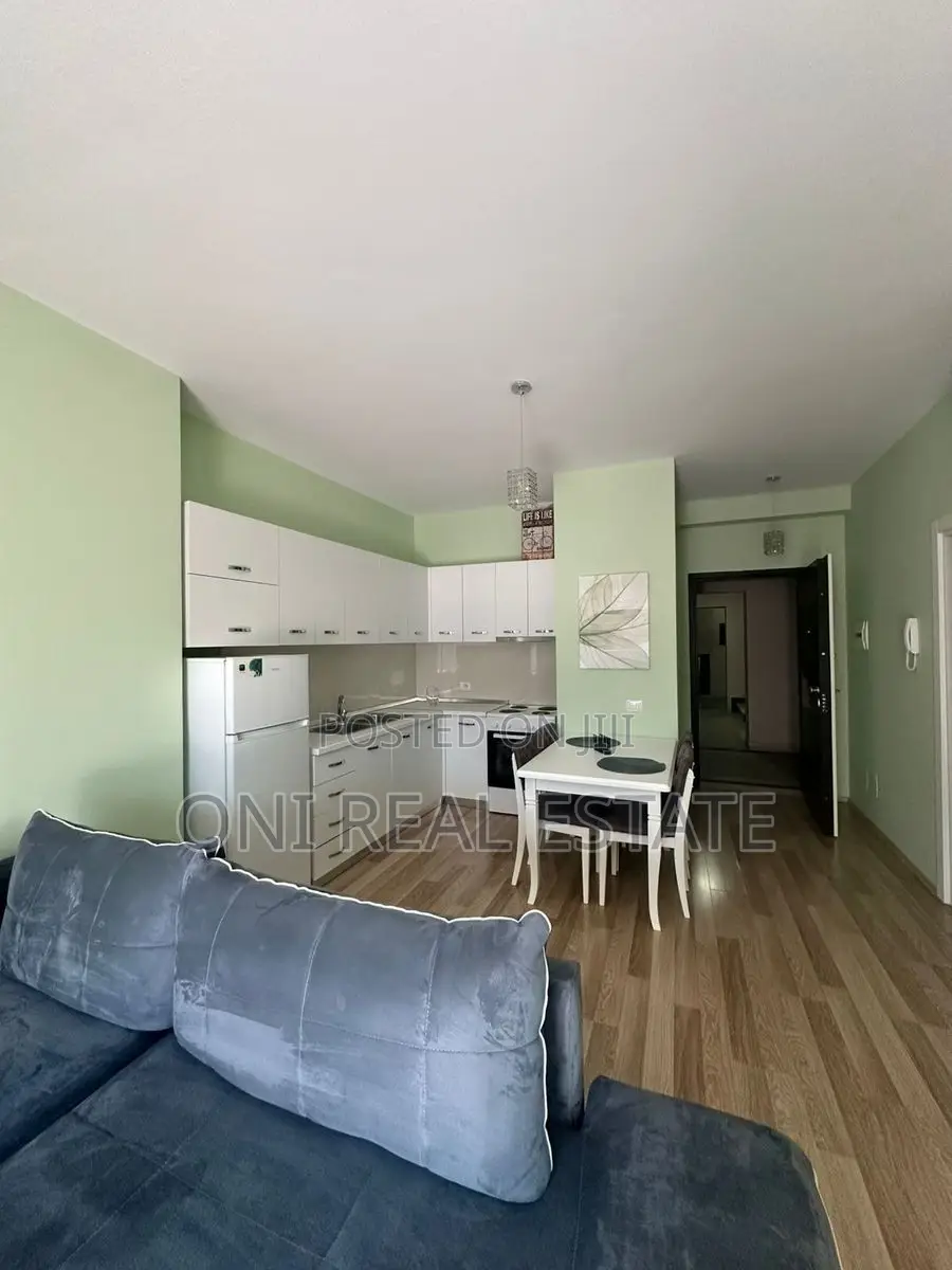 Apartment to rent Center (Tirana - city)