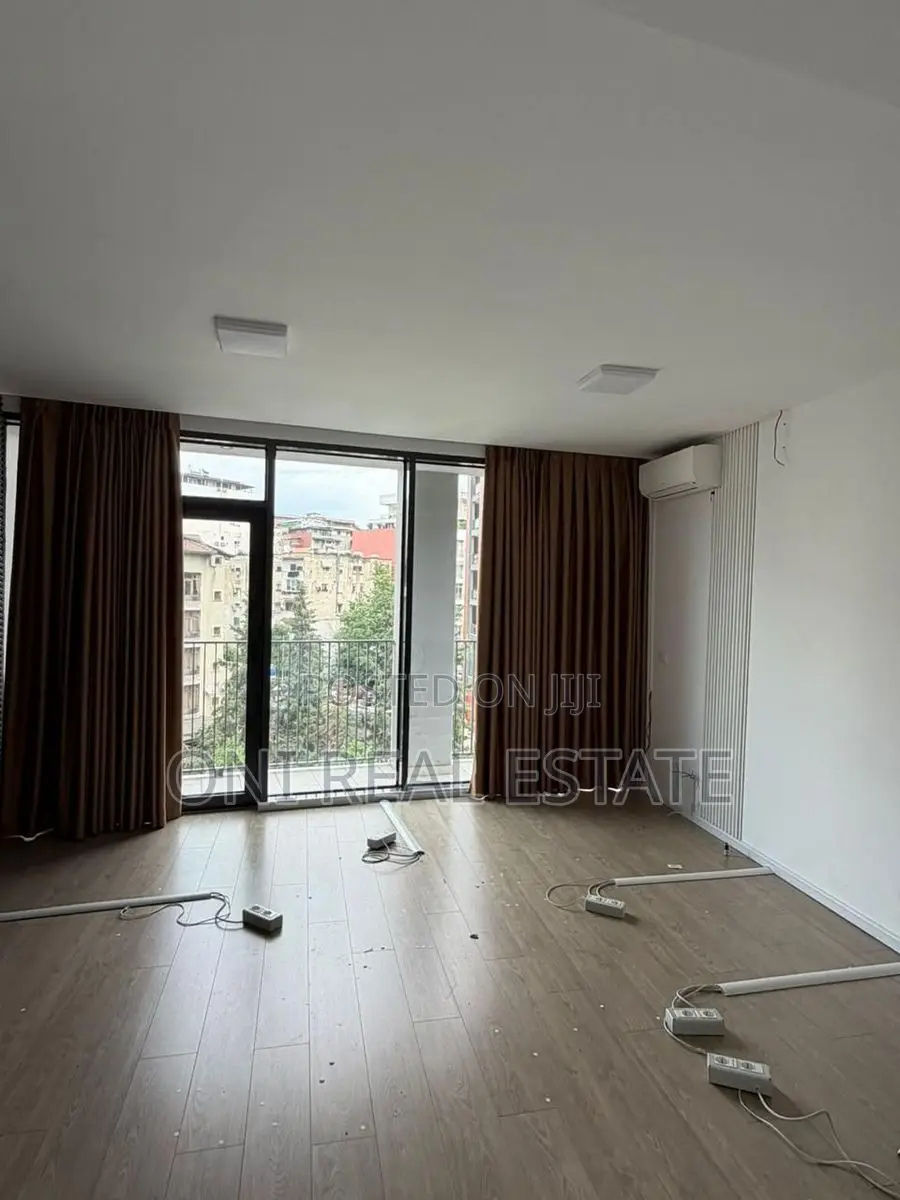 Office to rent Artificial Lake - Kosovars Str. (Tirana - city)