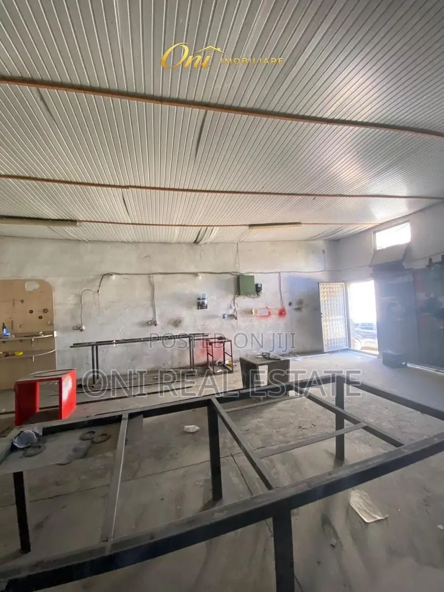 Warehouse to rent Yzberisht (Tirana - city)