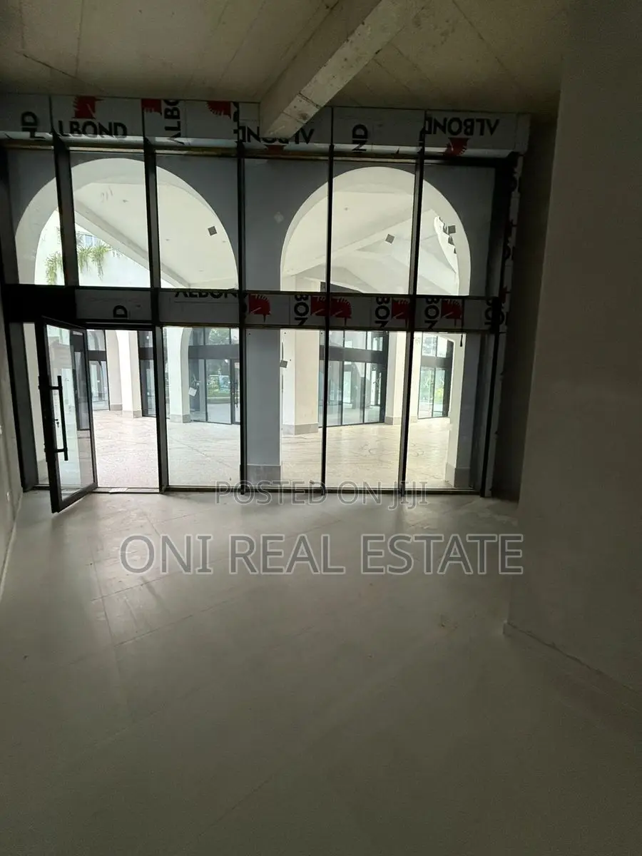 Store to rent Astiri - Unaza e Re (Tirana - city)