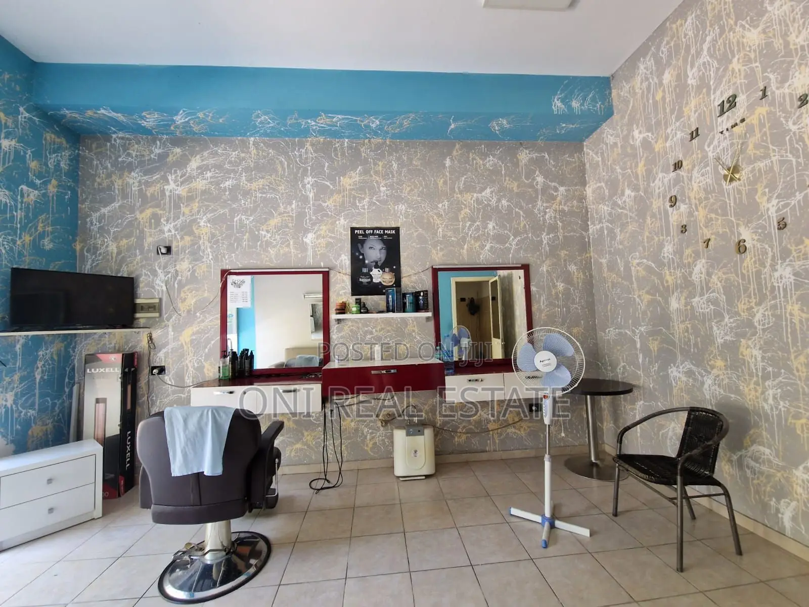 Store to rent Astiri - Unaza e Re (Tirana - city)