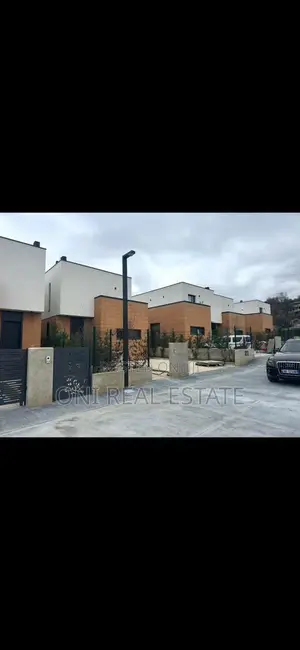 Villa to rent Mullet - Gurre - Kryezi (Tirana Suburbs)