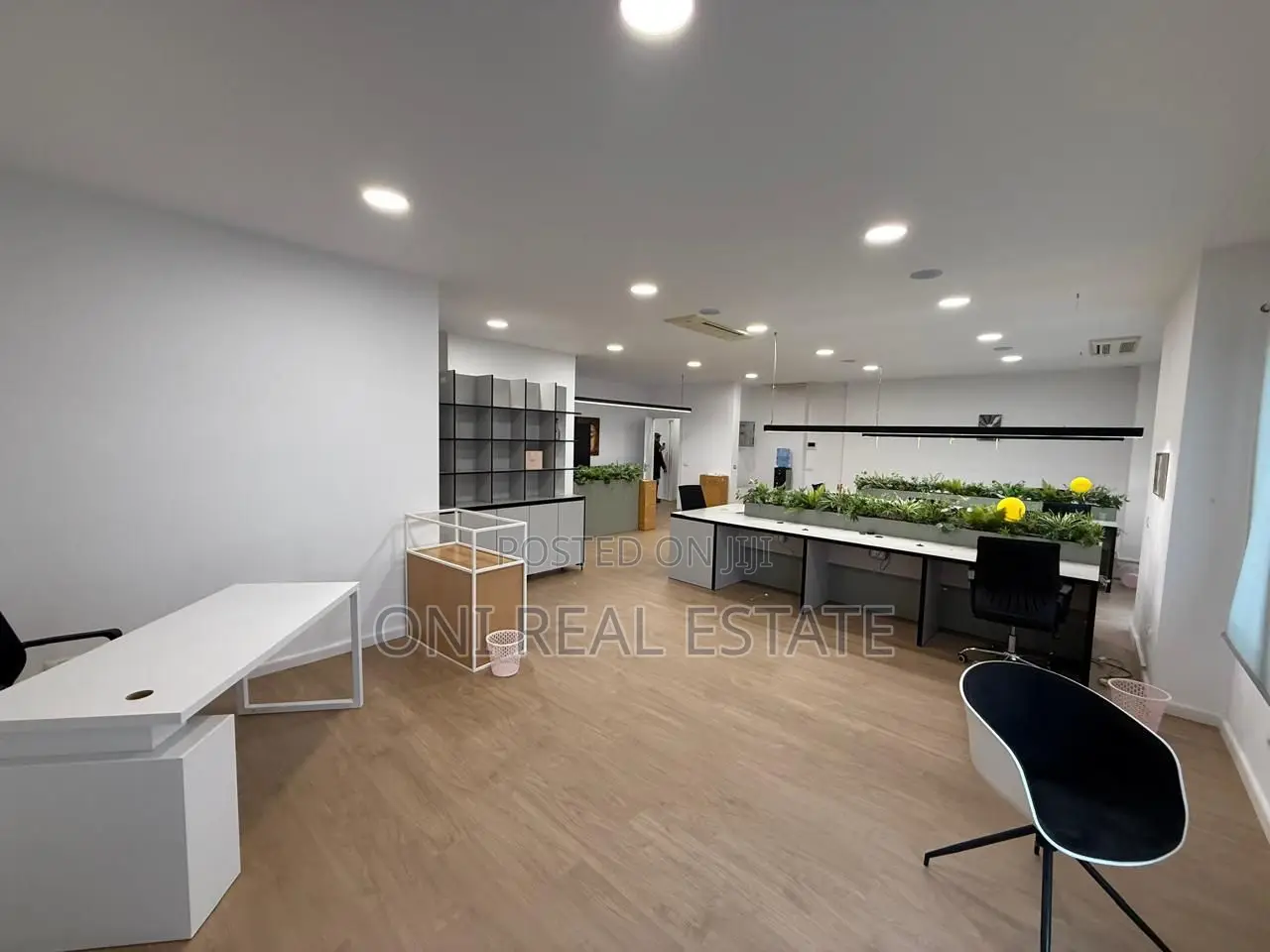 Office to rent Kavaja Str. - 21 Dhjetori (Tirana - city)