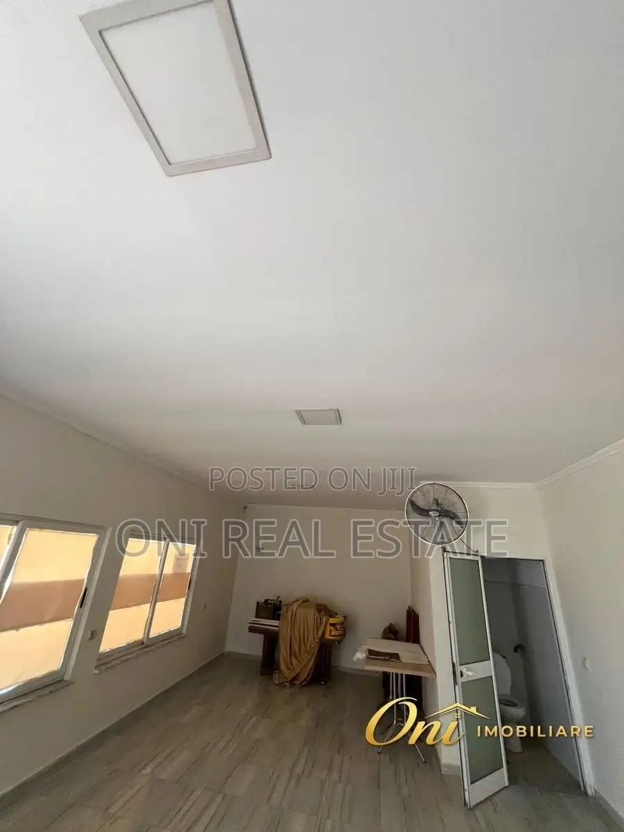 Store to rent Selita (Tirana - city)