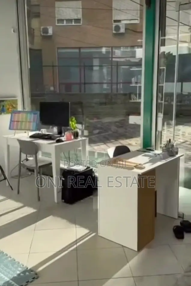Office to rent Ali Demi (Tirana - city)