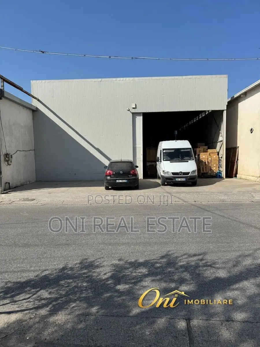 Business building to rent Laprake - Gintash Block - Military Hospital 