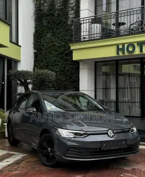 GOLF 8