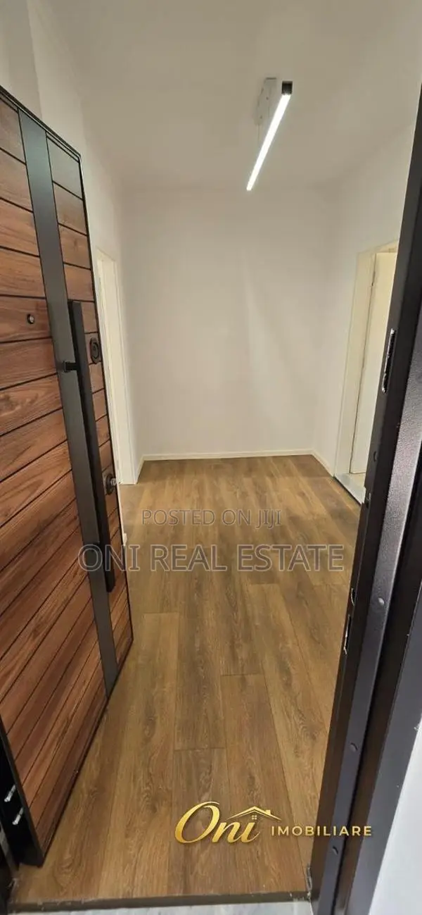 Apartment for sale Ndre Mjeda Str. - Frosina Plaku Str. (Tirana - city