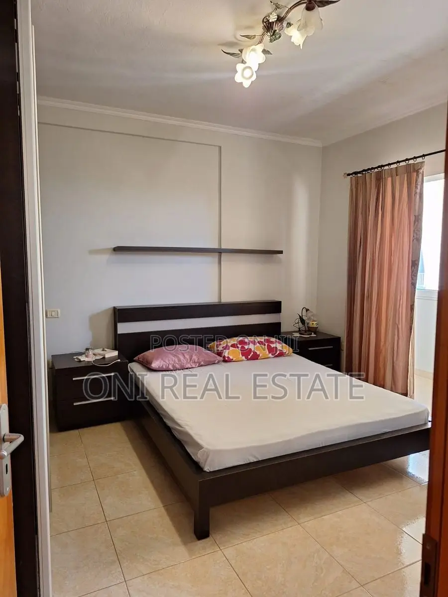Apartment to rent Center (Tirana - city)