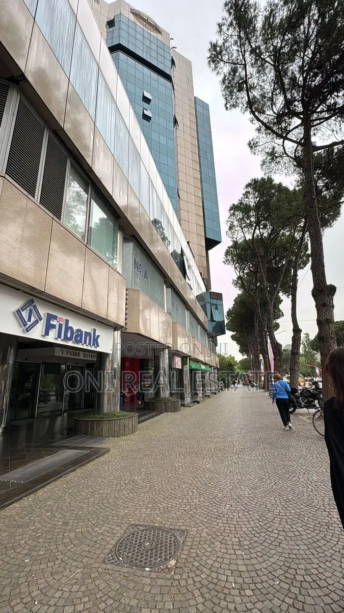 Office to rent Bajram Curri Blvd. - Twin Towers - ETC (Tirana - city)