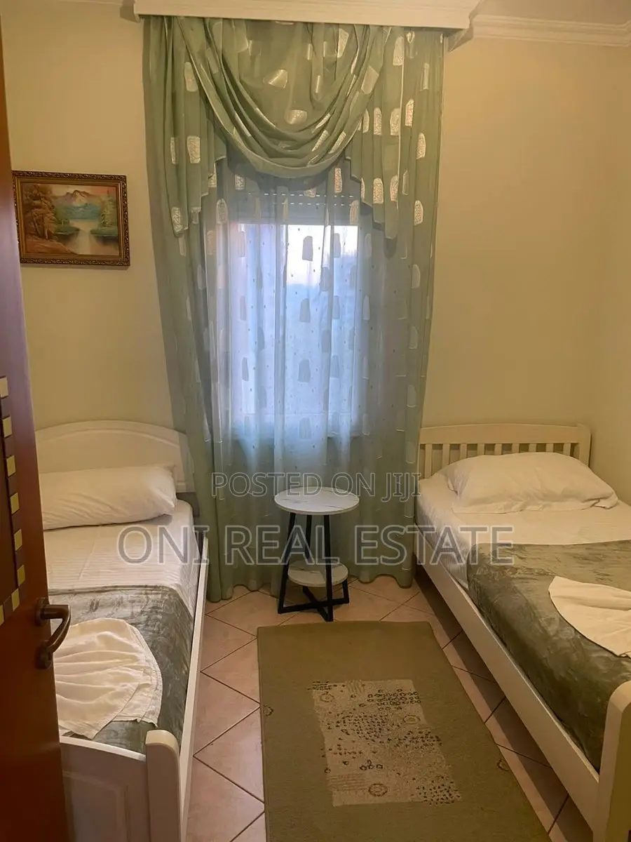 Apartment to rent Barrikadave Str. - King Zog I Blvd. - Maternity Hosp