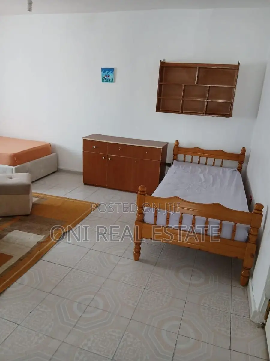 Apartment to rent Pallati me Shingjeta - Irfan Tomini Str. (Tirana - c