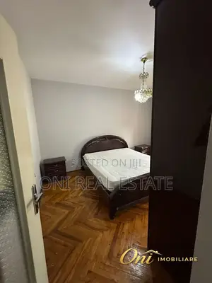 Apartment to rent Barrikadave Str. - King Zog I Blvd. - Maternity Hosp