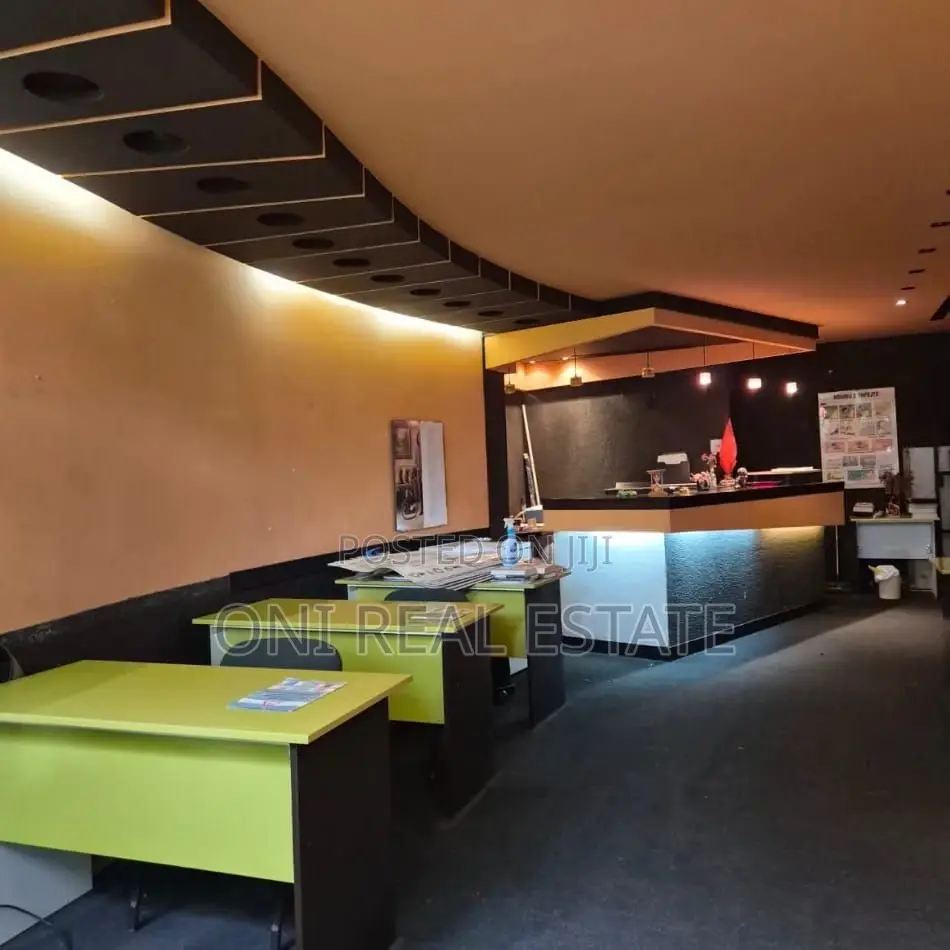 Office to rent Myslym Shyri Str. (Tirana - city)