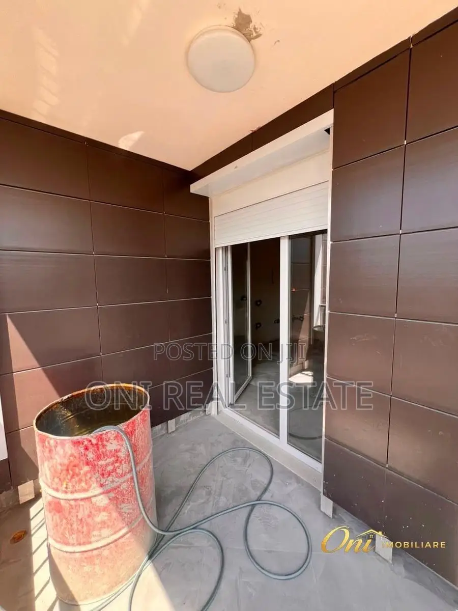 Apartment for sale Elbasan Str. - Lake Park (Tirana - city)