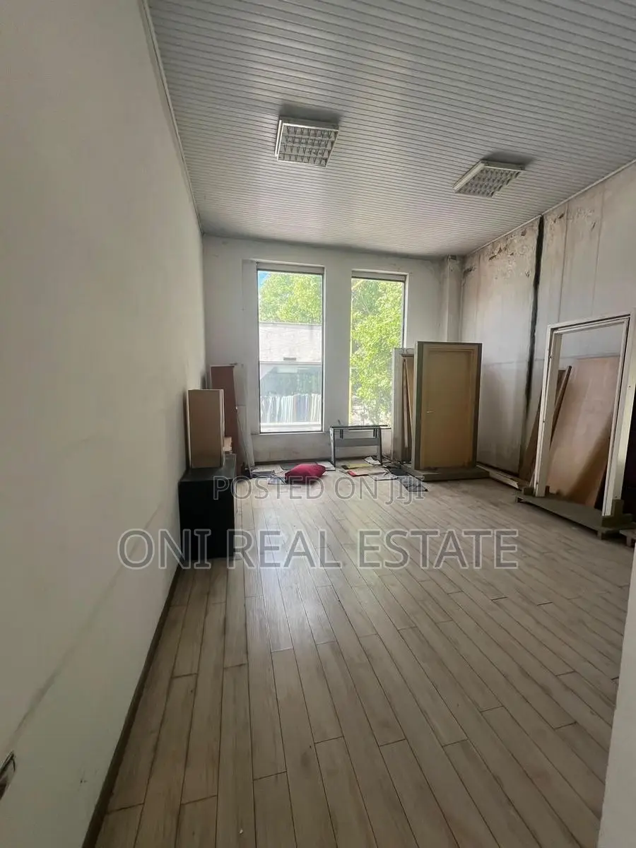 Office to rent Misto Mame - American Hospital 3 (Tirana - city)