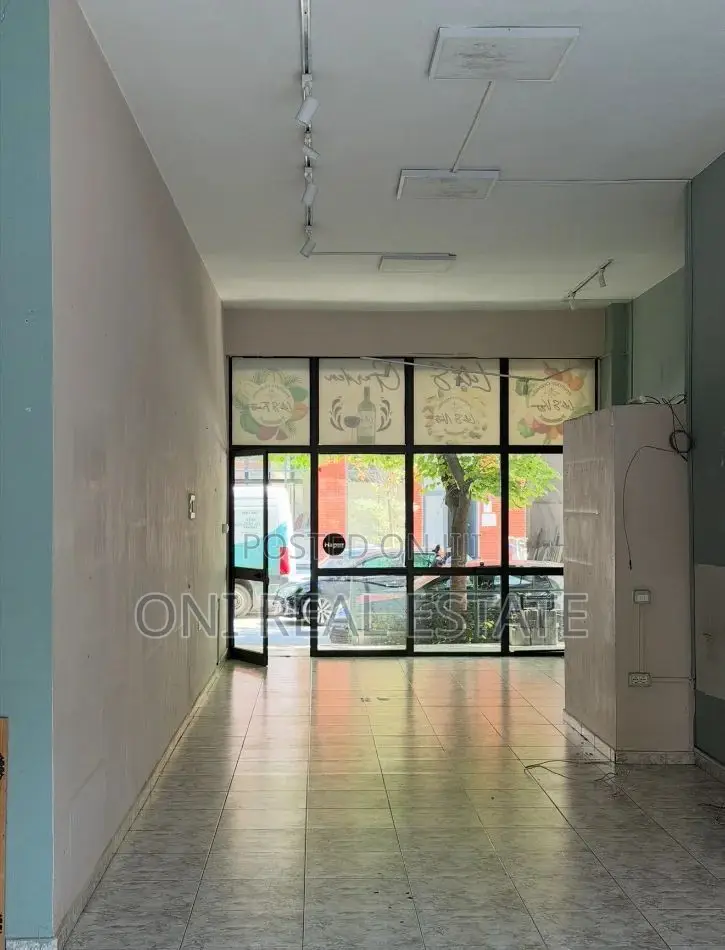 Office to rent Tirana - city