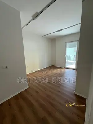 Office to rent New Bazaar - Red School (Tirana - city)