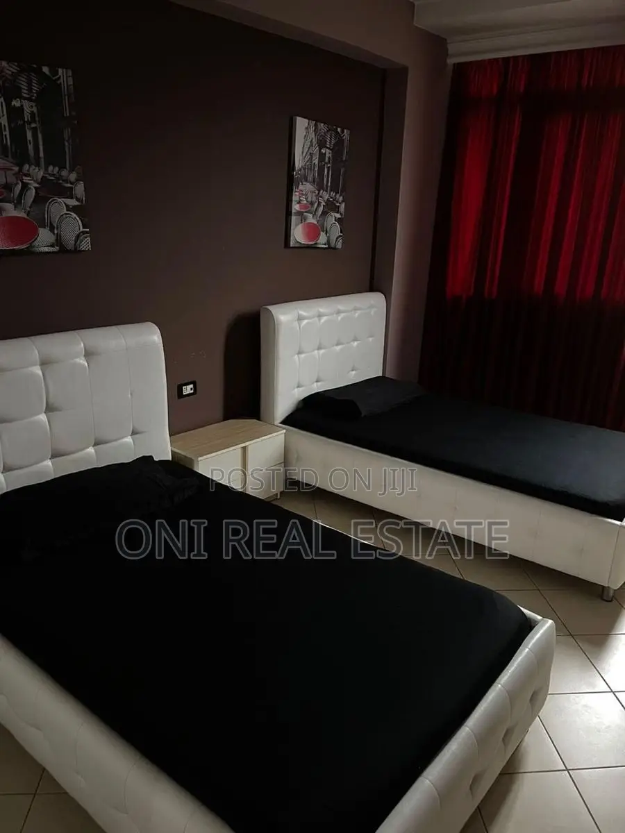Apartment to rent Komuna e Parisit - Kristal Center (Tirana - city)