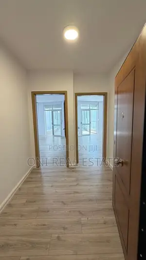 Store to rent Myslym Shyri Str. (Tirana - city)