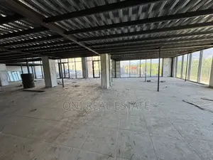 Store to rent Dry Lake - Botanical Garden - Zoo (Tirana - city)