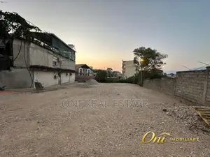 Land Plot to rent Diber Str. - Medrese - 4 Martyrs Str. (Tirana - city