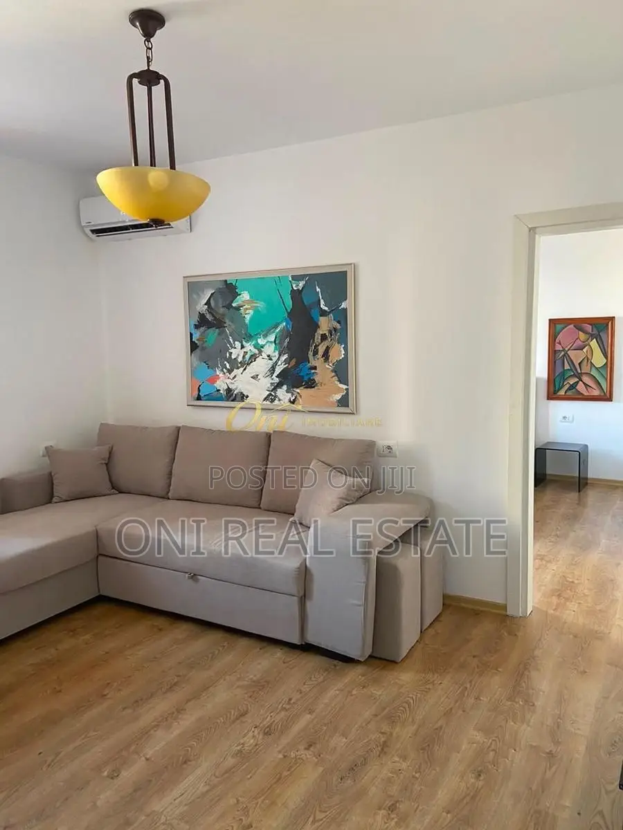 Apartment to rent Barrikadave Str. - King Zog I Blvd. - Maternity Hosp