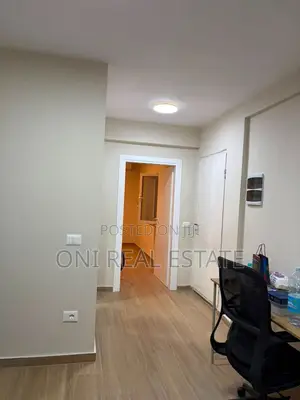Office to rent Wilson Square (Tirana - city)