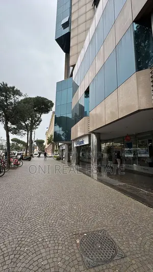 Office to rent Bajram Curri Blvd. - Twin Towers - ETC (Tirana - city)