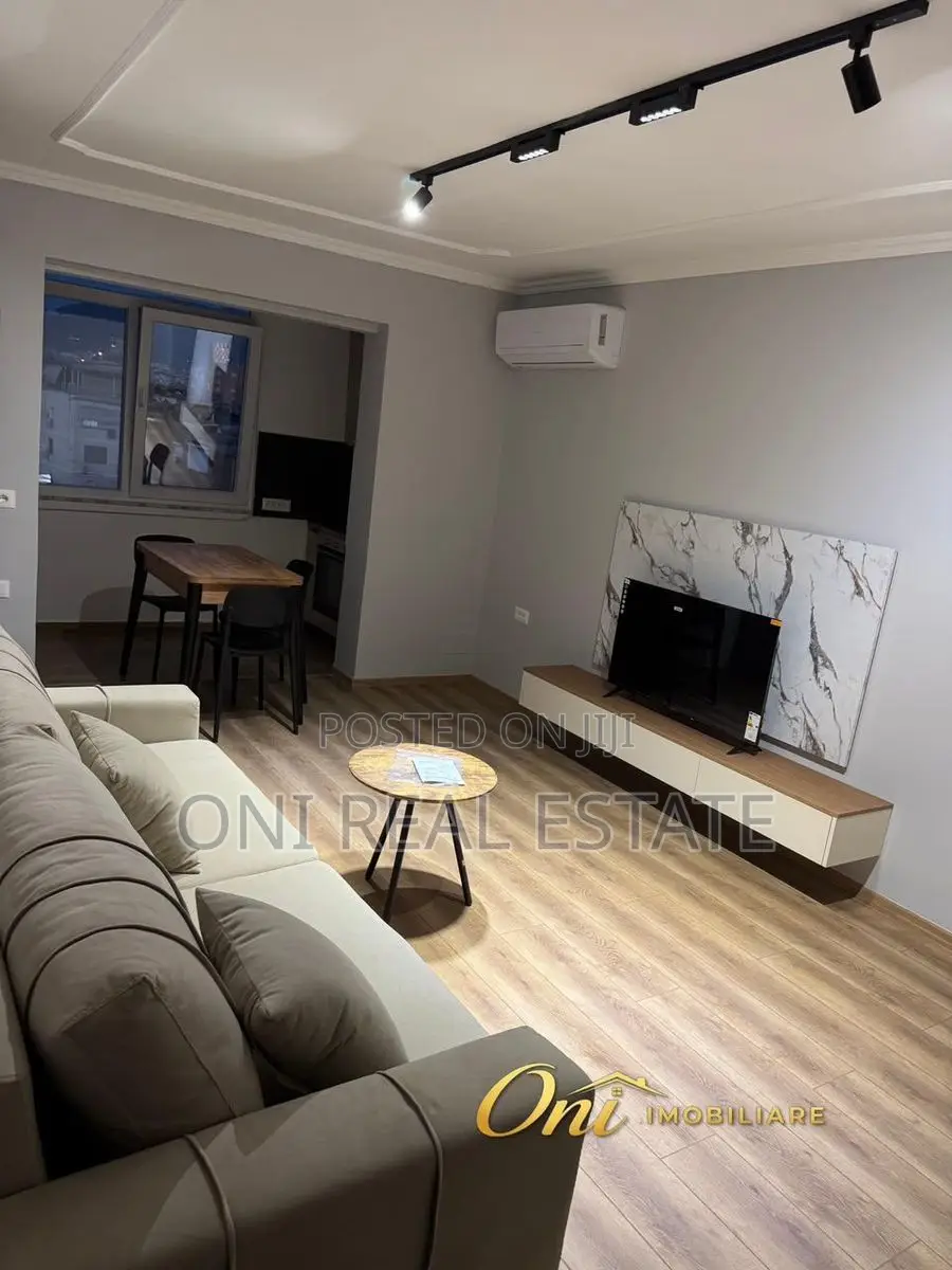 Apartment to rent Pallati me Shingjeta - Irfan Tomini Str. (Tirana - c