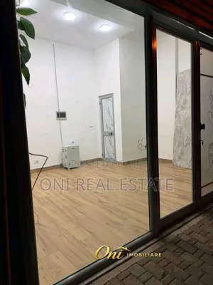 Store to rent Train Station - New Boulevard - Brrake (Tirana - city)
