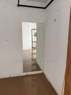 Store to rent Astiri - Unaza e Re (Tirana - city)