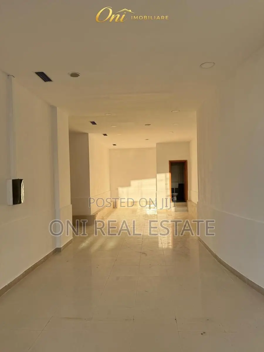 Store to rent Kodra e Diellit (Tirana - city)