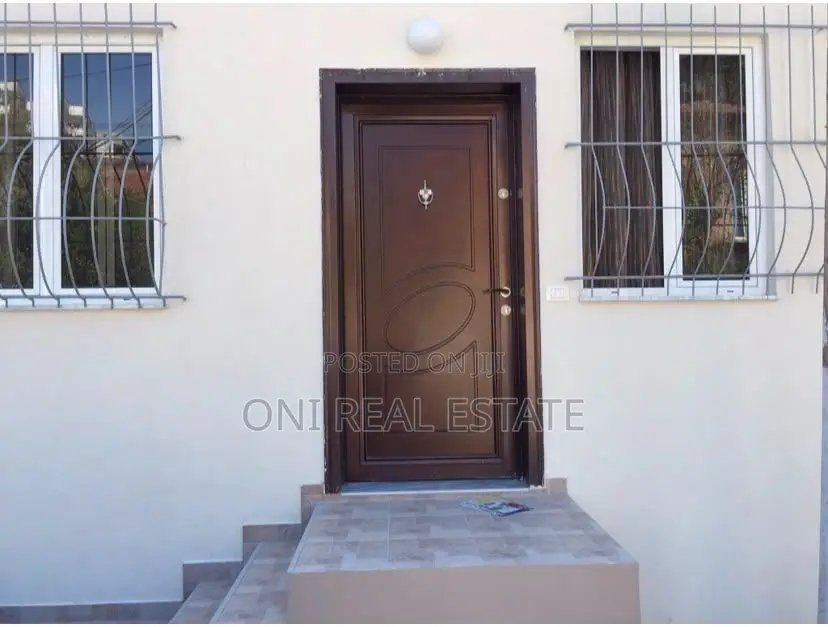 Studio Flat to rent Mine Peza - Fortuzi Str. (Tirana - city)