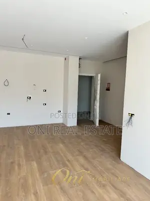 Office to rent Komuna e Parisit - Kristal Center (Tirana - city)