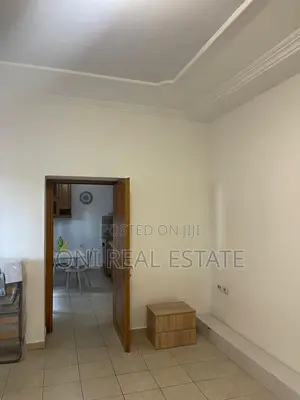 Apartment to rent Center (Tirana - city)