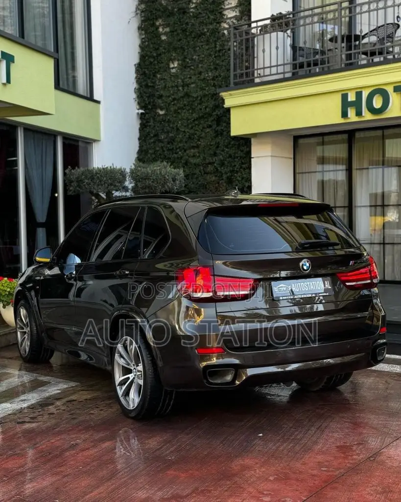 BMW X5 M50d