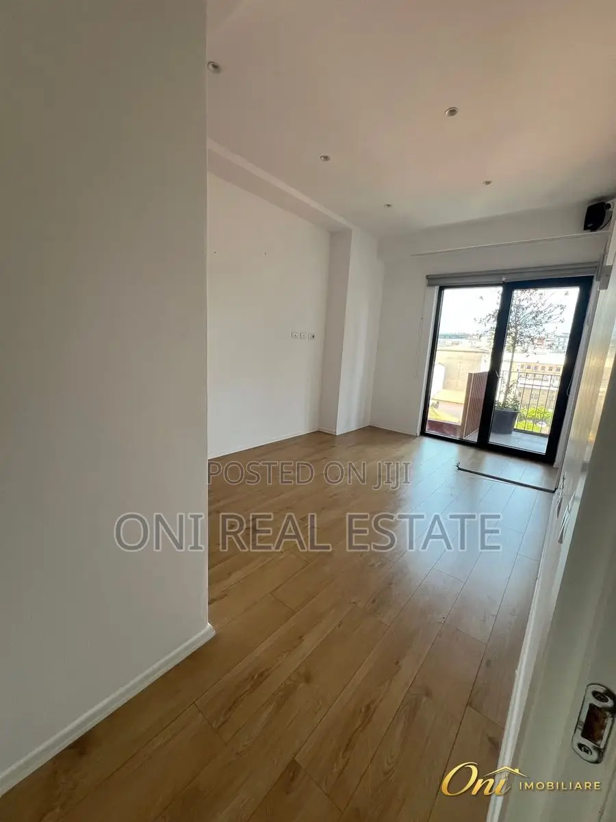 Office to rent Kavaja Str (Tirana - city)