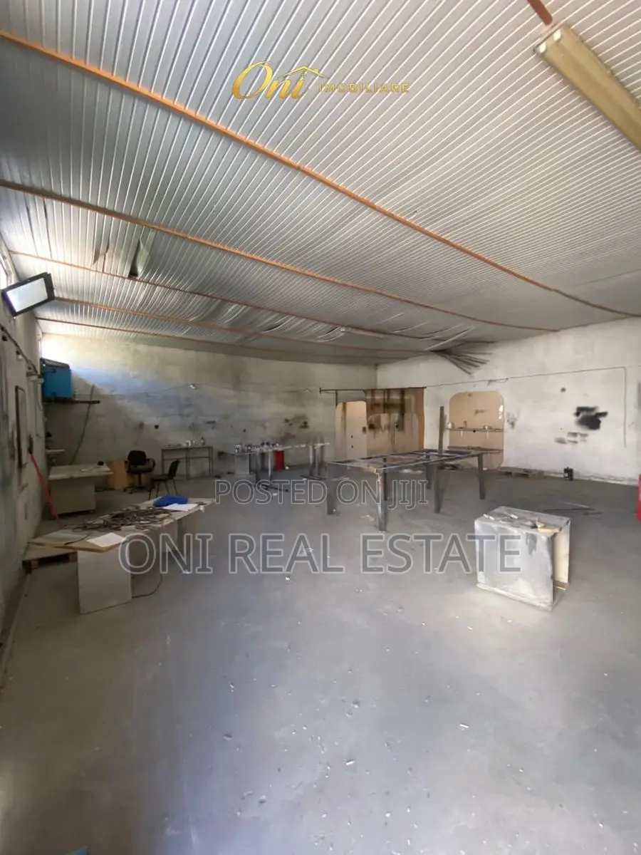 Warehouse to rent Yzberisht (Tirana - city)